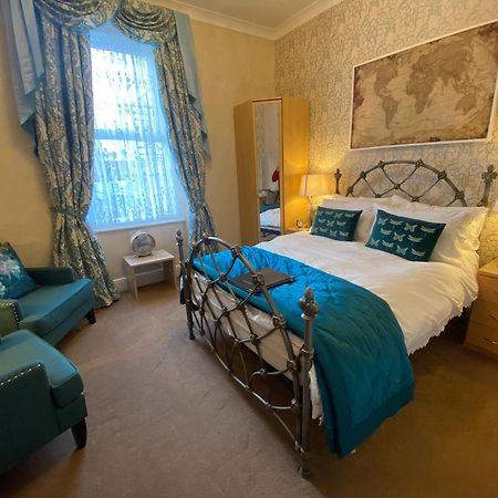 Hotel Stratford House Exclusively For Adults Llandudno Esterno foto