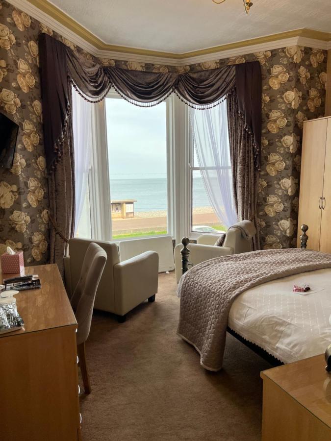 Hotel Stratford House Exclusively For Adults Llandudno Esterno foto