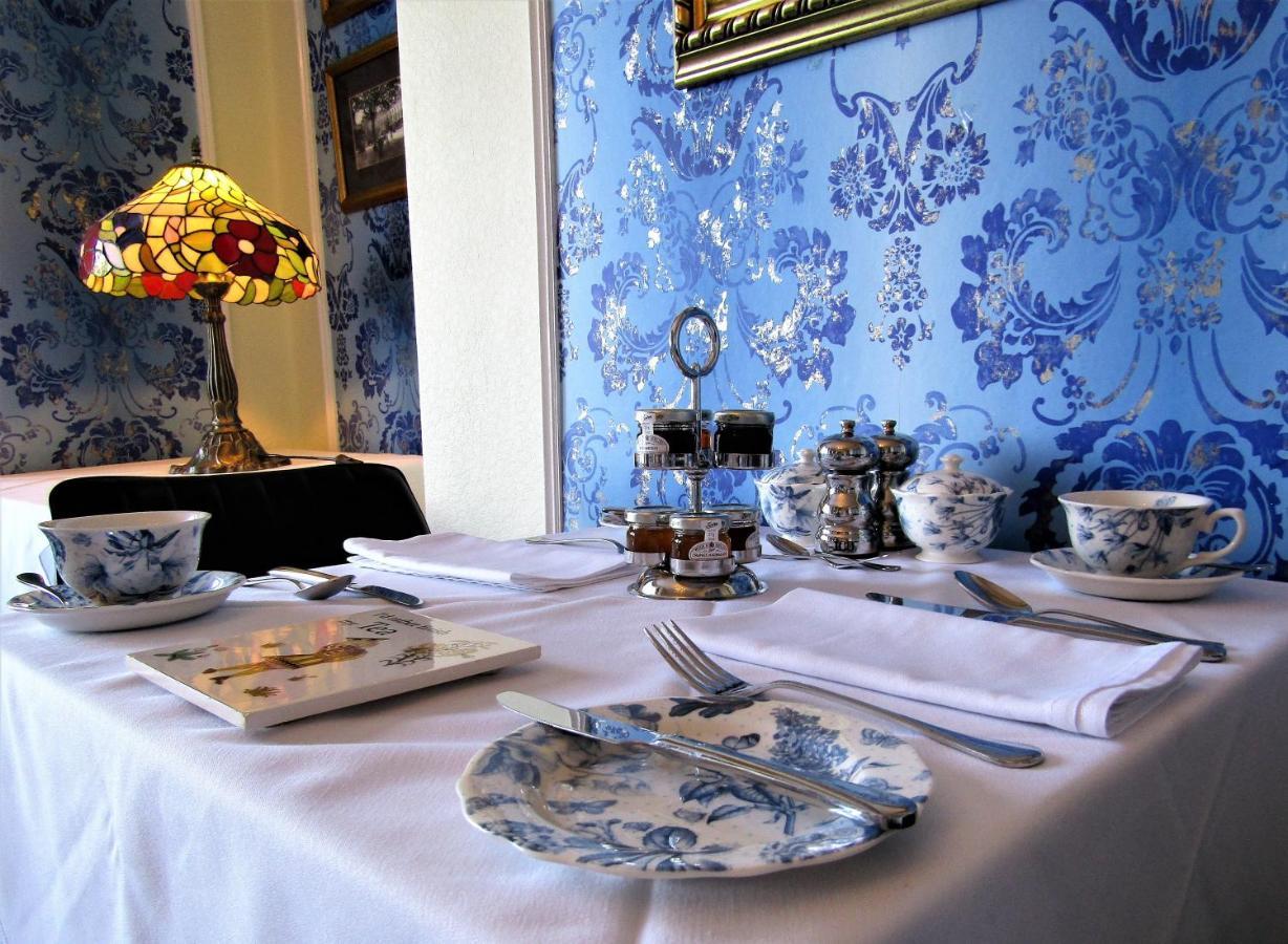 Hotel Stratford House Exclusively For Adults Llandudno Esterno foto