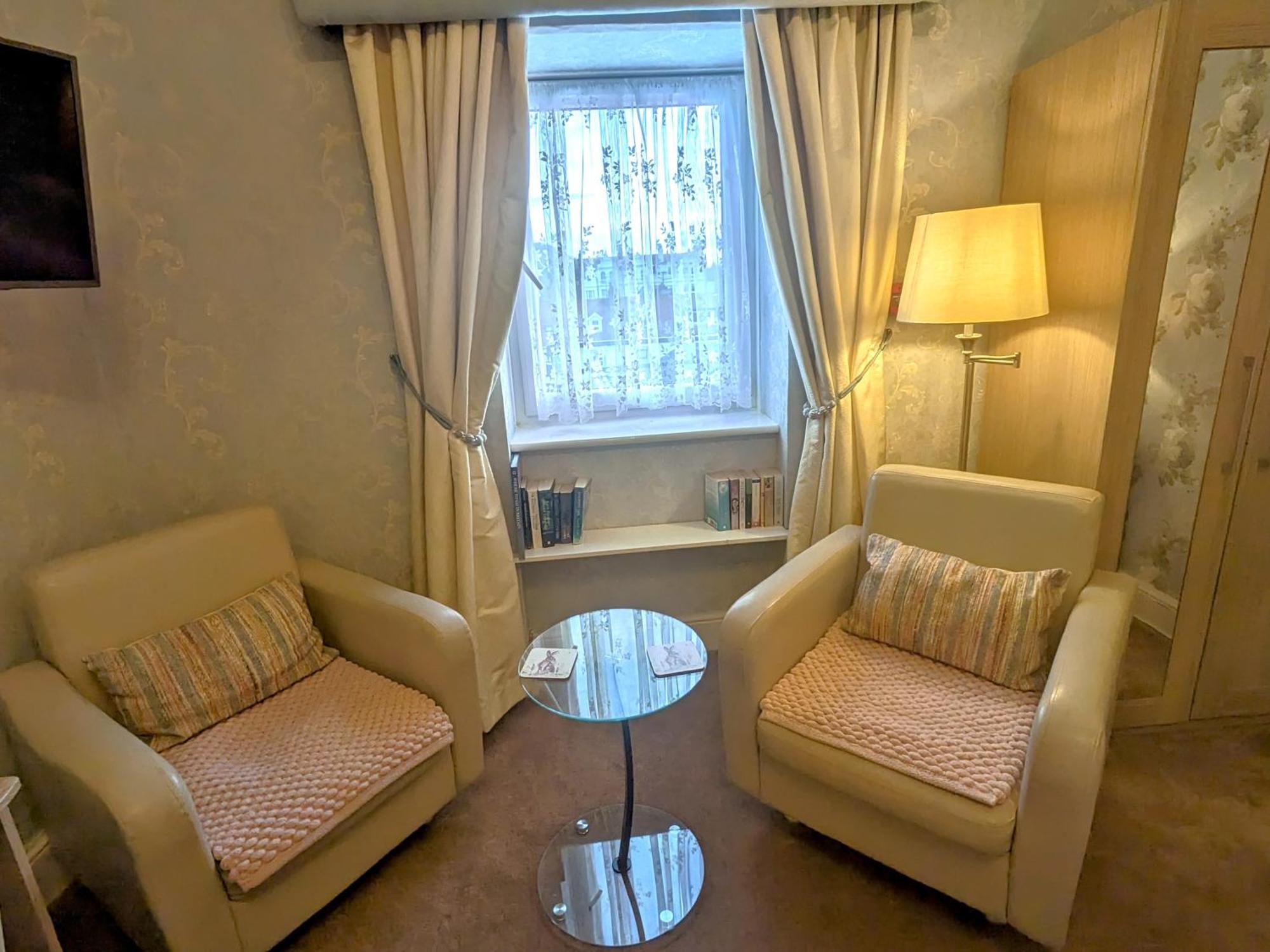 Hotel Stratford House Exclusively For Adults Llandudno Esterno foto