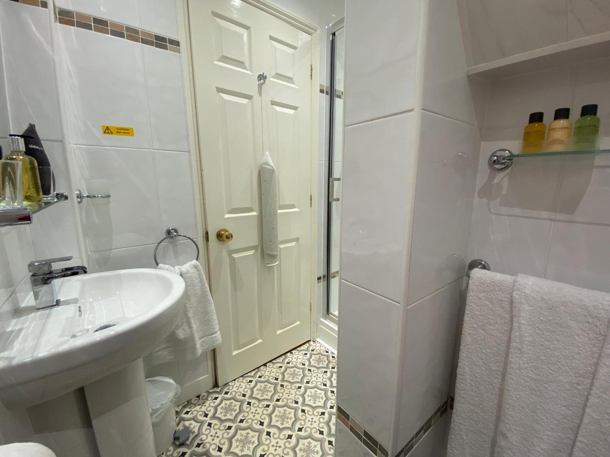 Hotel Stratford House Exclusively For Adults Llandudno Esterno foto