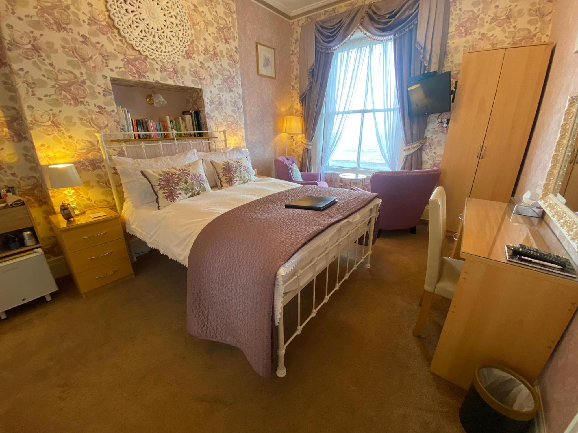 Hotel Stratford House Exclusively For Adults Llandudno Esterno foto