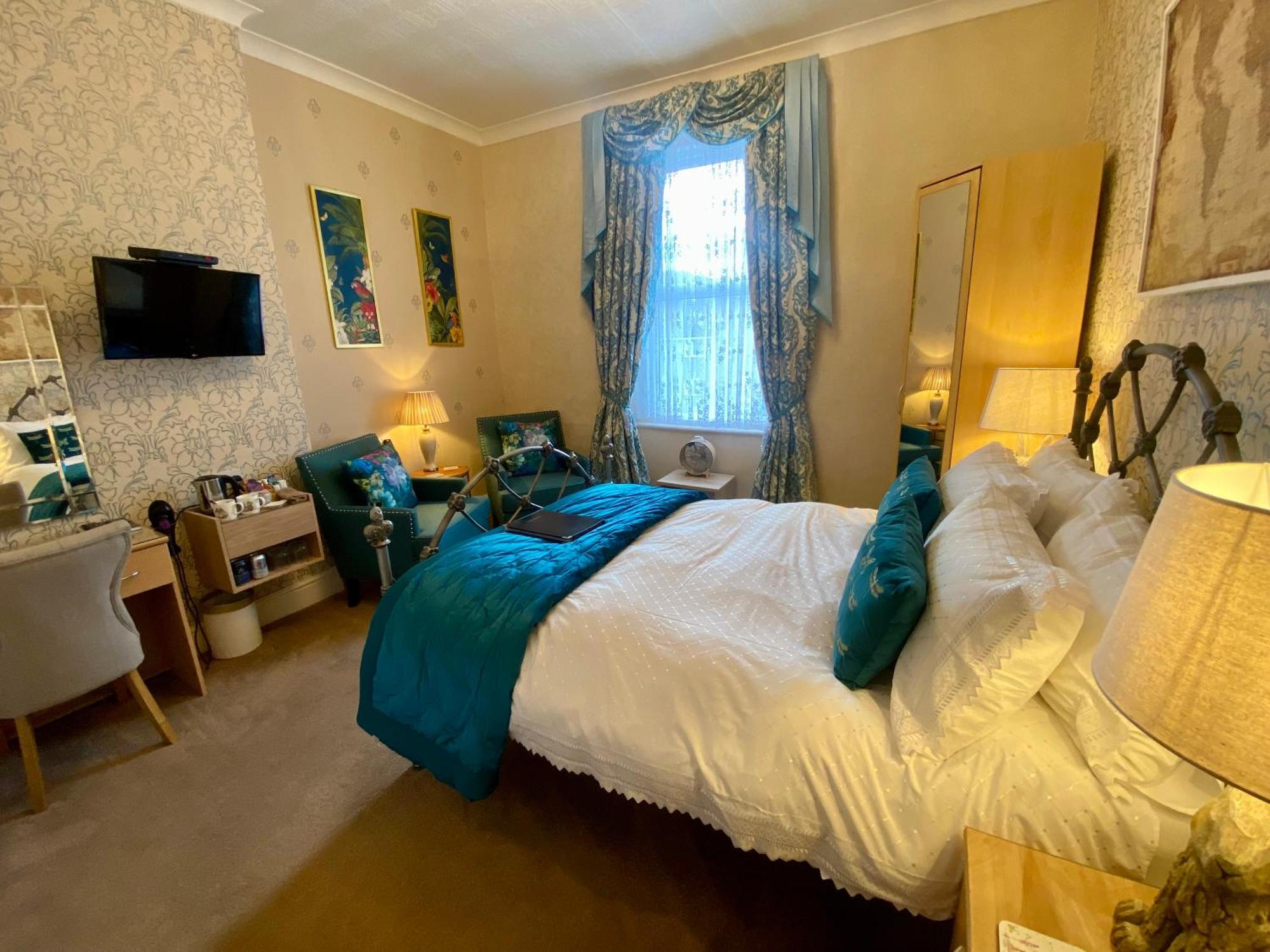 Hotel Stratford House Exclusively For Adults Llandudno Esterno foto
