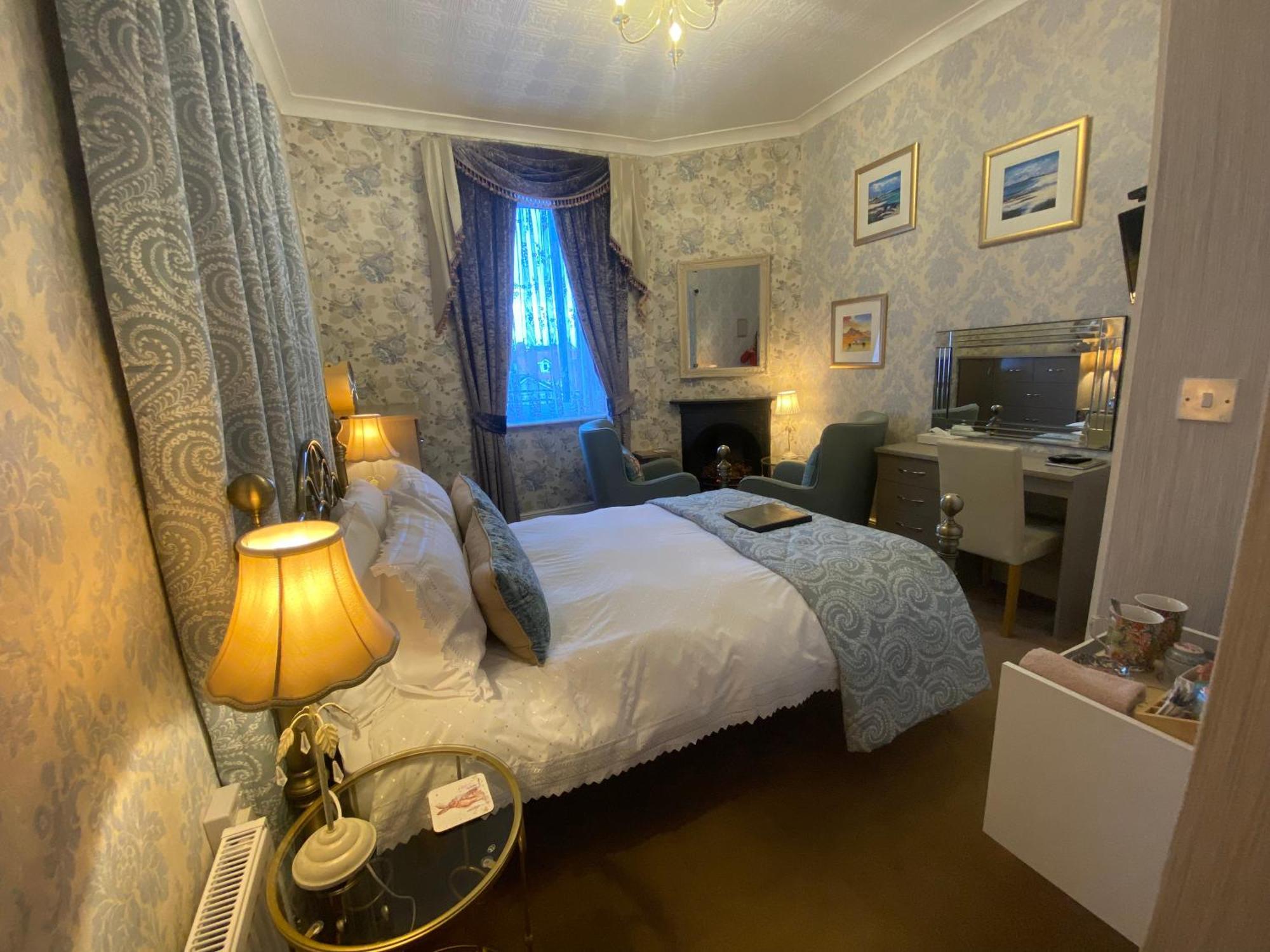 Hotel Stratford House Exclusively For Adults Llandudno Esterno foto